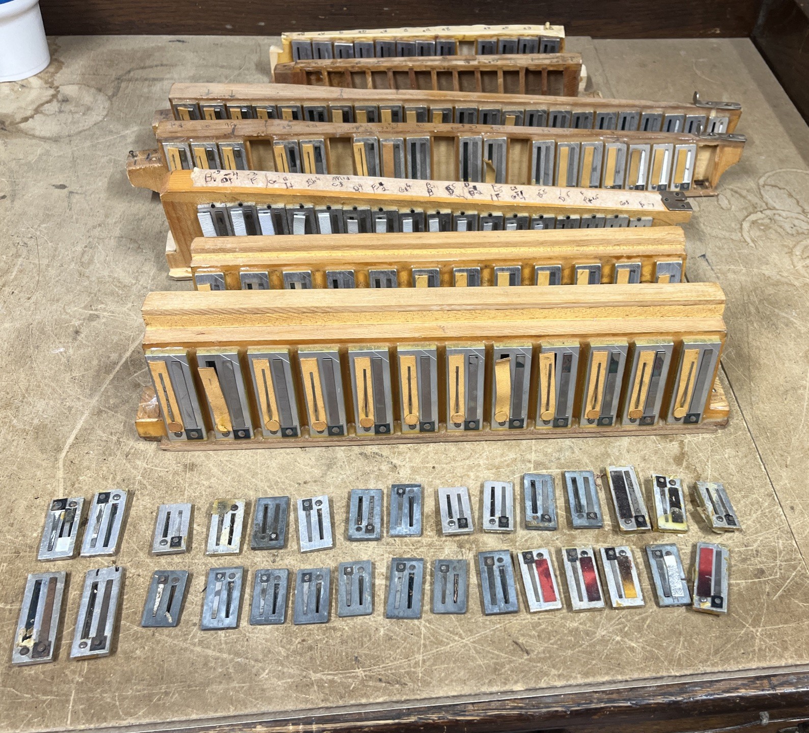 Lot Of 7 Accordian Reed Blocks Plus Parts