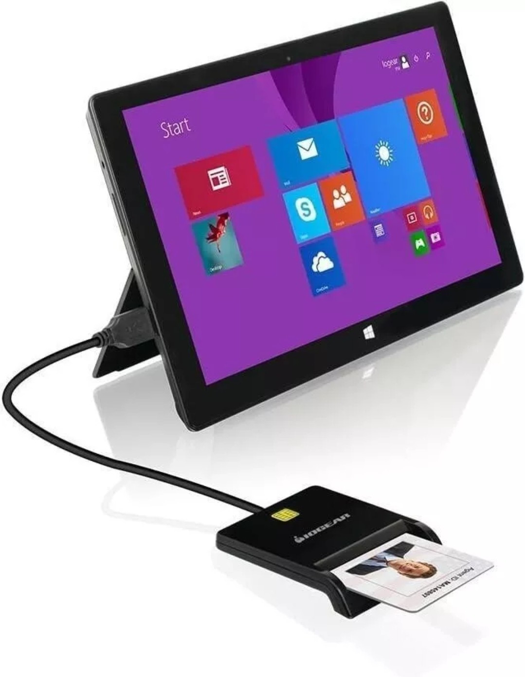 Iogear USB Common Access Smart Card Card Reader Non-TAA GSR212 Black