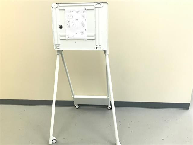 DAMAGE! Samsung Mobile Stand for WM55R Flip 2 Digital Flipchart STN-WM55R