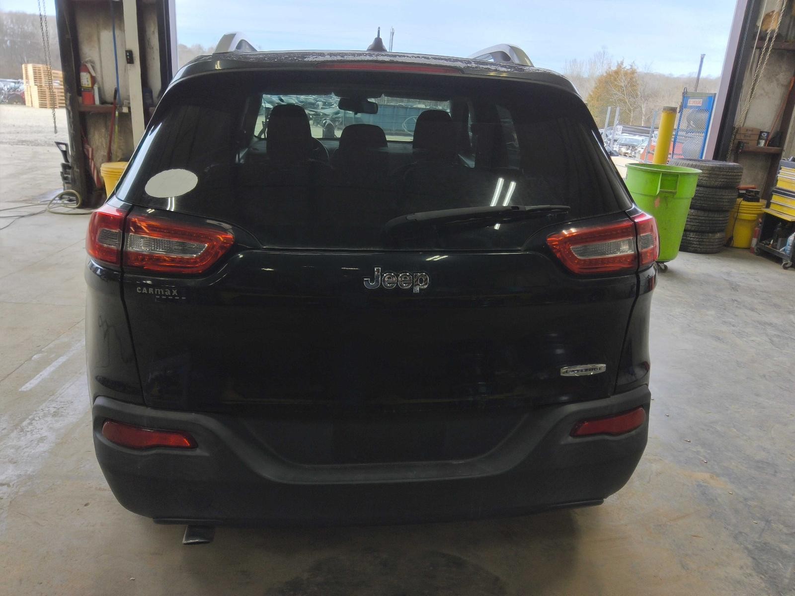 Used Battery Tray fits: 2014 Jeep Cherokee Grade A