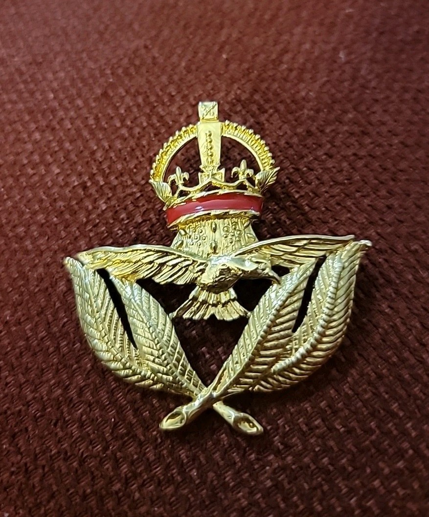British Royal Airforce Warrant Officer Badge Cap King Charles Era Red Enamel Bar