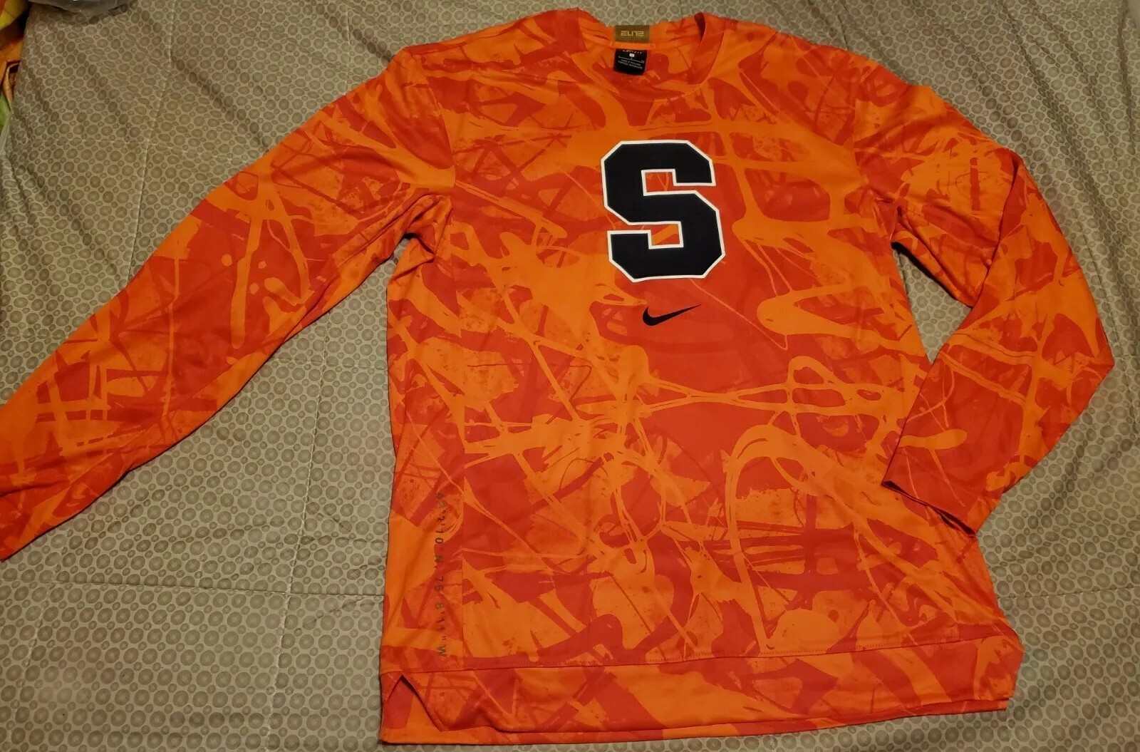 BNWOT Mens Nike Syracuse Basketball Elite Player Issue LS sz S CQ0841-891 (A9)