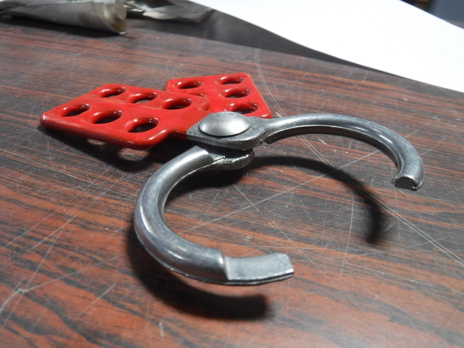 Three 3 Osborn Lock Out OG-80-2 New
