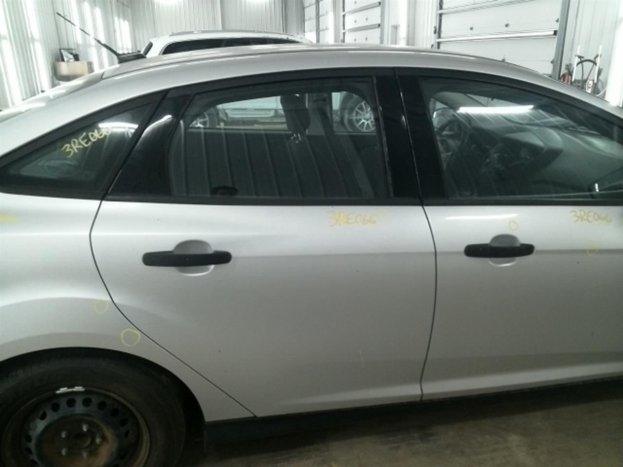 Driver Front Spindle/Knuckle ABS Electric EV Fits 12-18 FOCUS 104847010