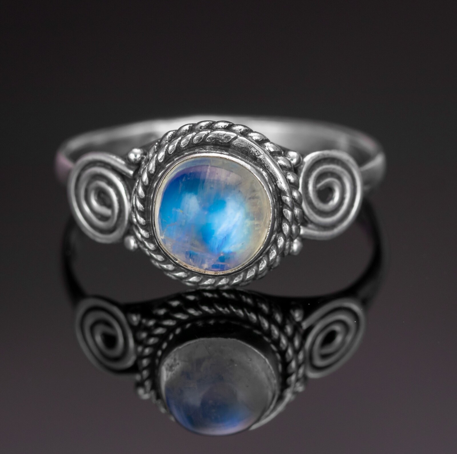 Moonstone Round Ring 925 Sterling Silver Ladies Jewellery Gemstone Gift Boxed
