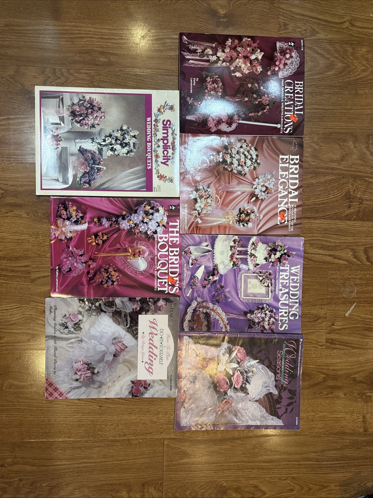 LOT OF 7 PLASTIC CANVAS DESIGN LEAFLETS WEDDING THEME