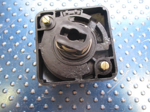 ALLEN BRADLEY OPERATING HANDLE SER A 194R-HS1