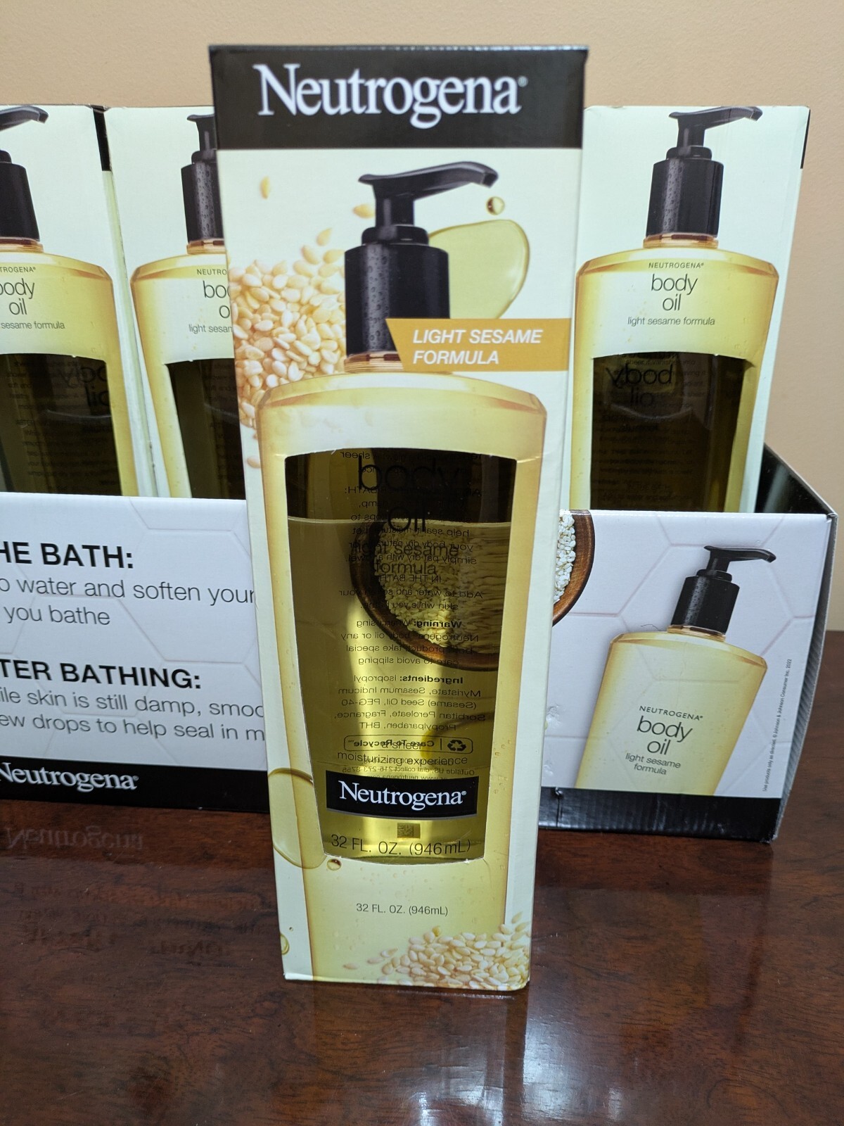 Neutrogena Body Oil Light Sesame Formula 32FL. OZ