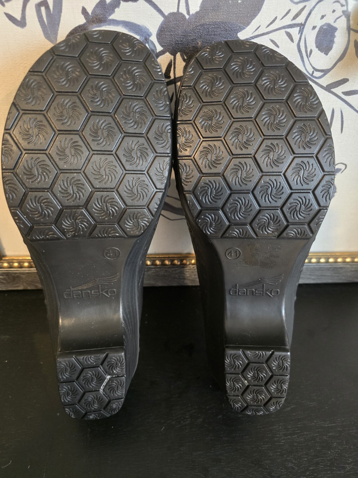 Dansko Women’s Pippa Mule Black Clogs Laser Cut Floral 41