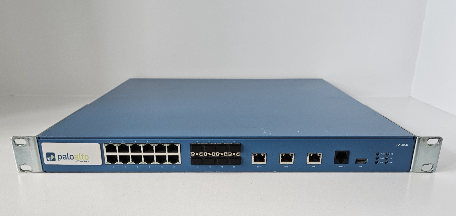 Palo Alto PA-3020 12x GbE 8x SFP Sec Appliance NGFW Firewall +Rack Mounts 9.1.10