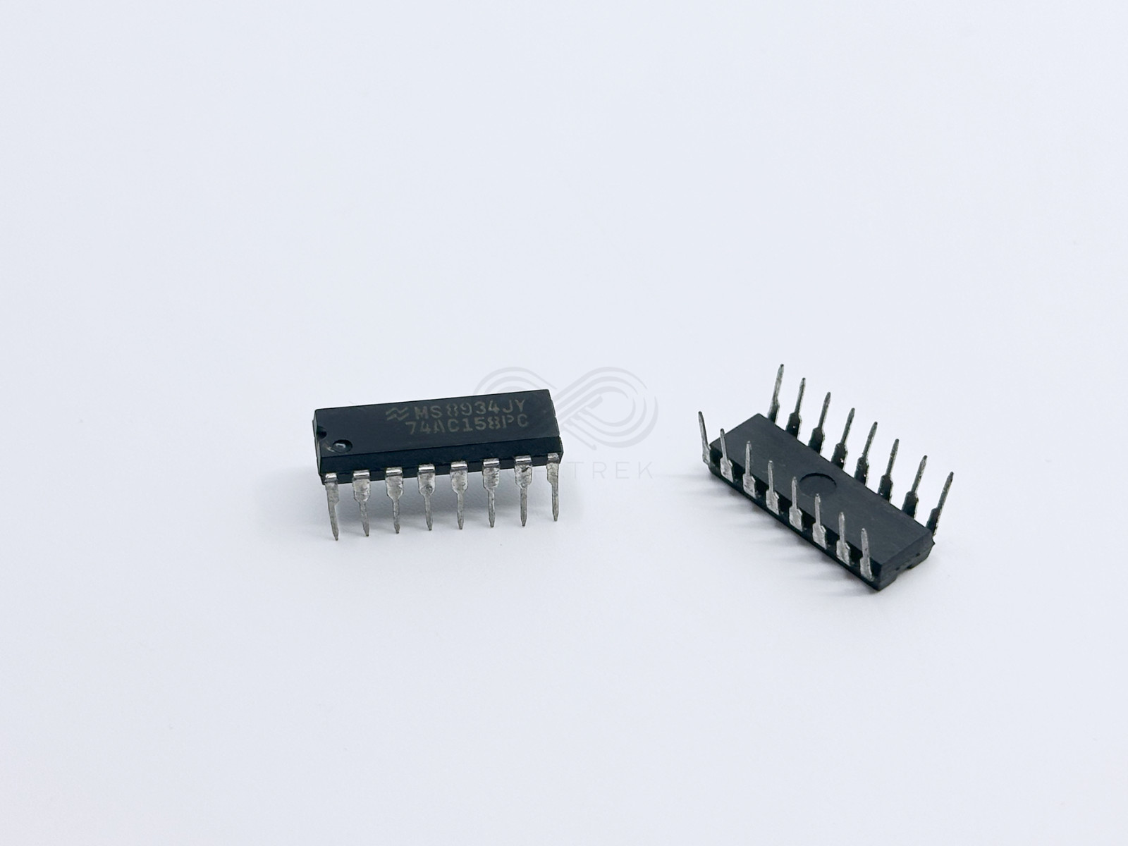 5PCS 74AC158PC National Semiconductor Quad 2:1 Multiplexer Inverting Output TTL