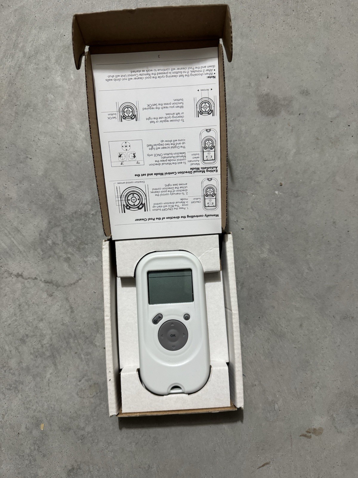 Dolphin Robotic Pool Cleaner Basic Wireless Remote 9993179 NEW OPEN BOX WORKS