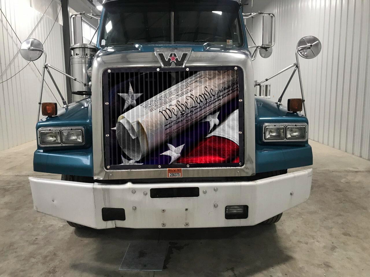 Western Star 4800/4900/SA/SB/FA/SF SLOPPED HOOD We The People Bugscreen