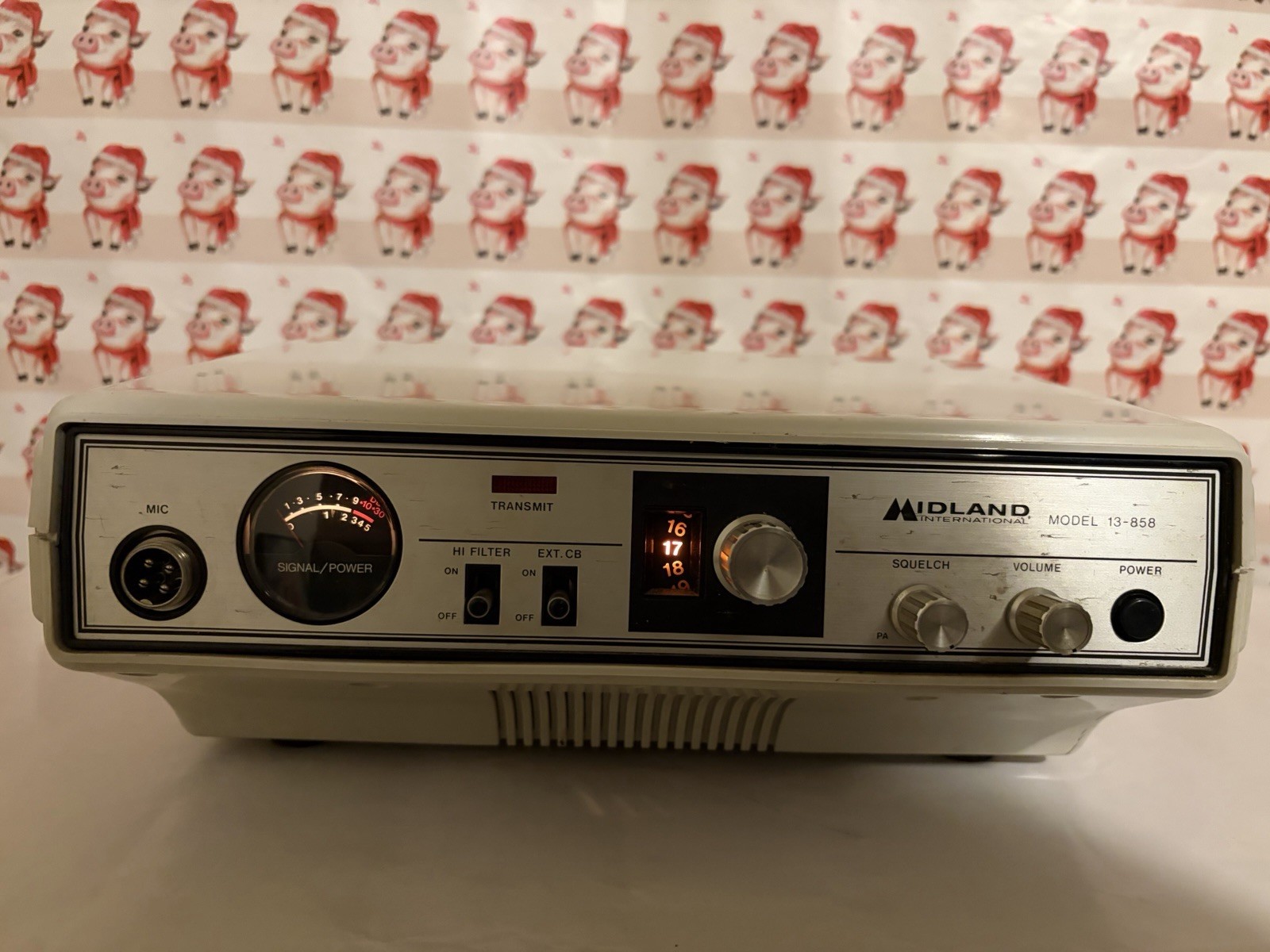 Midland International CB Model 13-858 *Read Description*