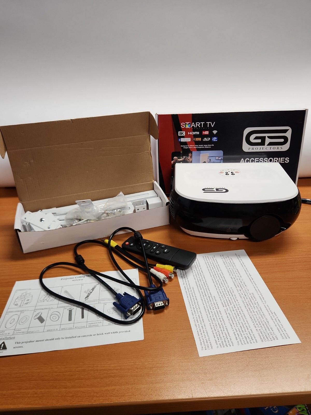 GS DWU 630 Smart TV Projector 8k HDTV Single Speaker With Projector Mount (Used)