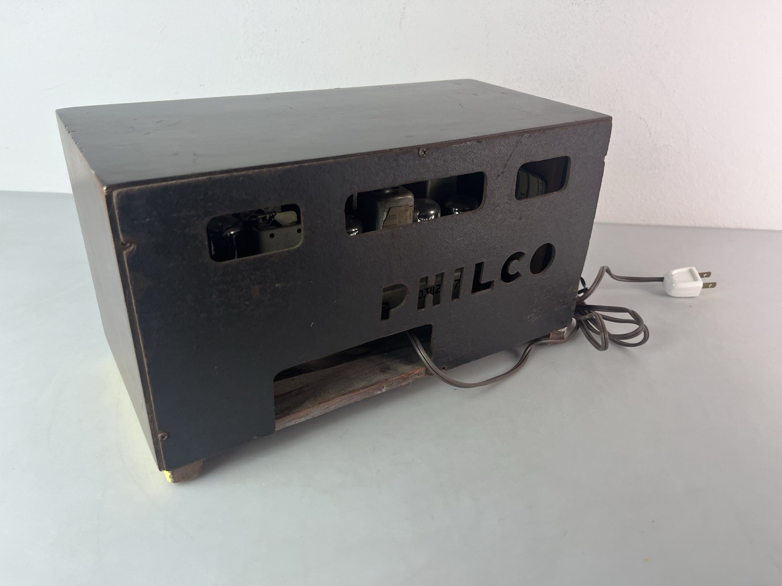 Philco 48-214 Radio