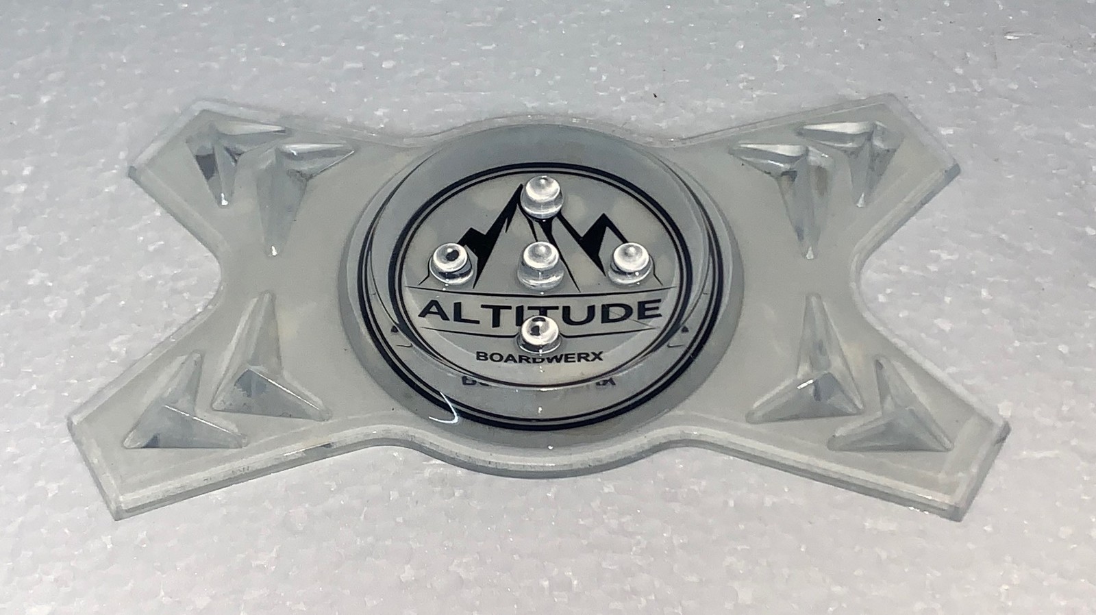 ALTITUDE BOARDWERX "X-SHAPED" SNOWBOARD STOMP PAD (CLEAR) *INCLUDES FREE STICKER