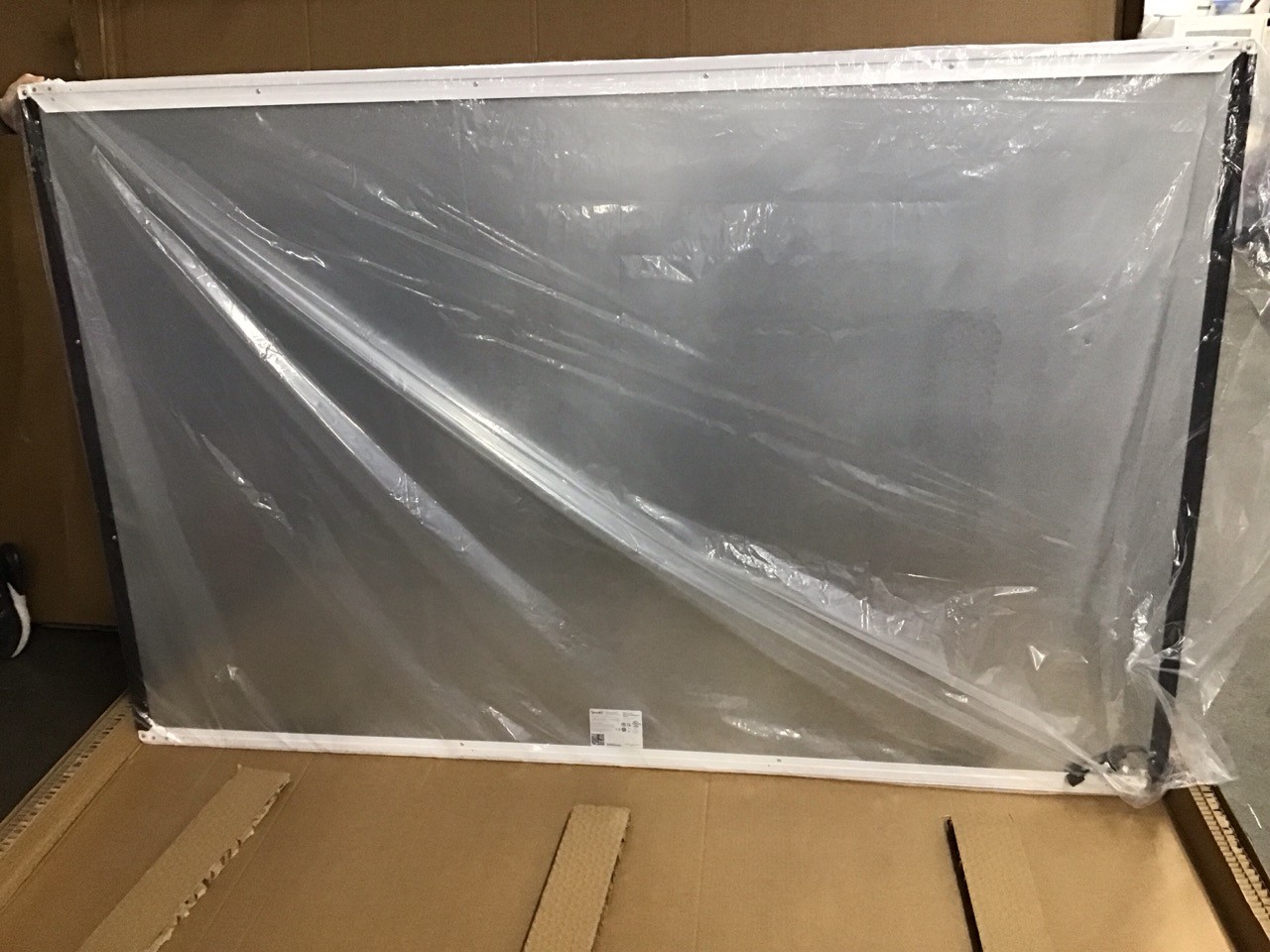 Smart M787 Interactive Whiteboard SmartBoard 87" Diagonal 16:10 SMB787