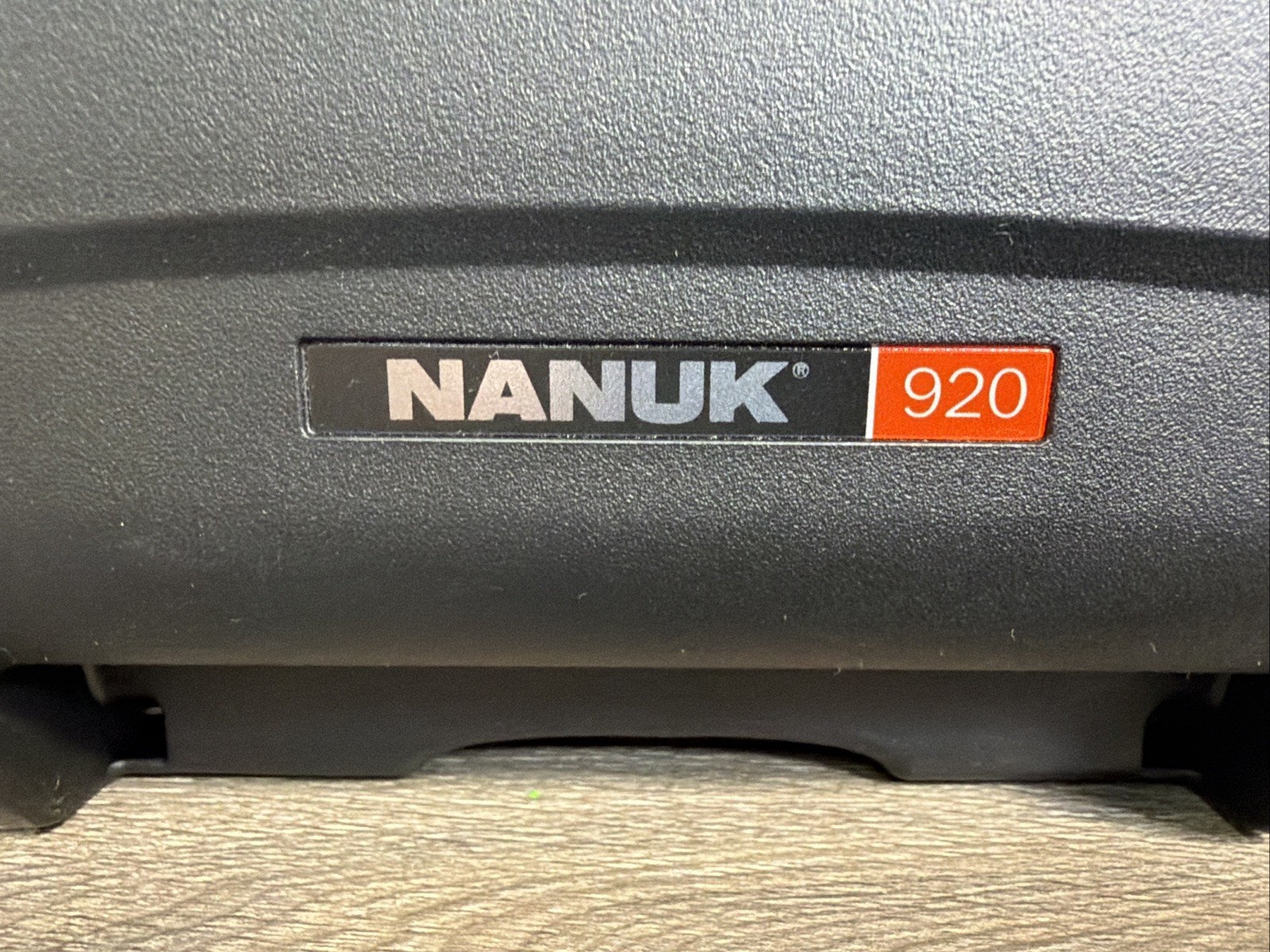 NANUK 920 HARD SHELL CASE (WITH PICK & PLUCK FOAM INSERT)