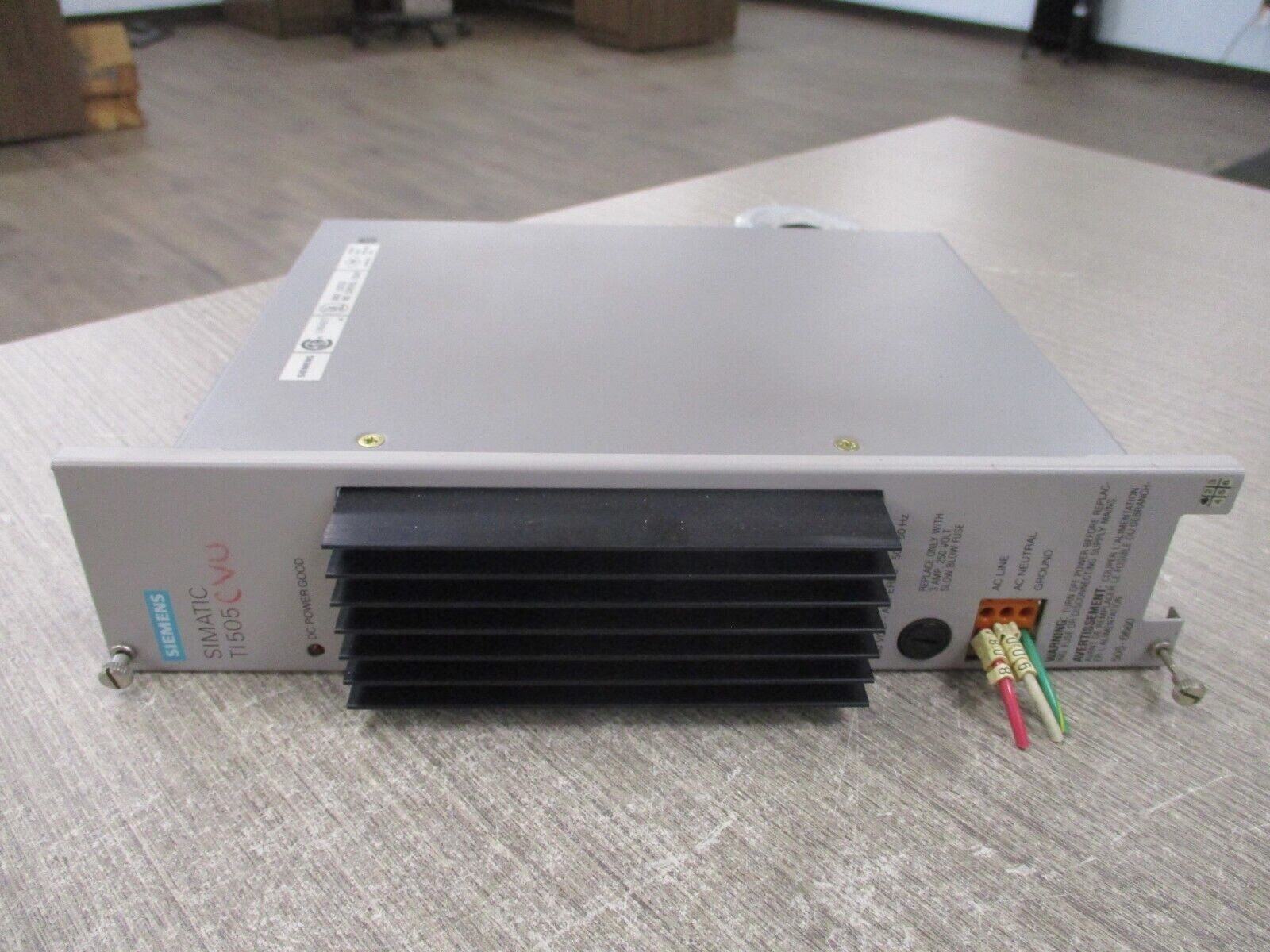 Siemens Simatic TI505 Power Supply Module 505-6660 Used