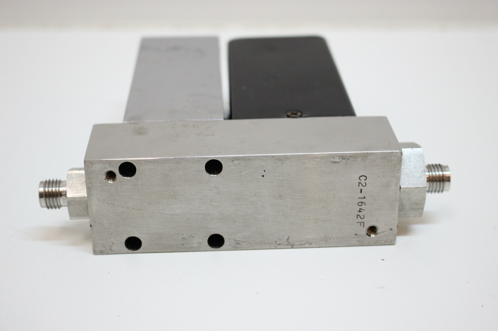 Unit Instruments UFC-2000 Mass Flow Controller, H2, 20 slm