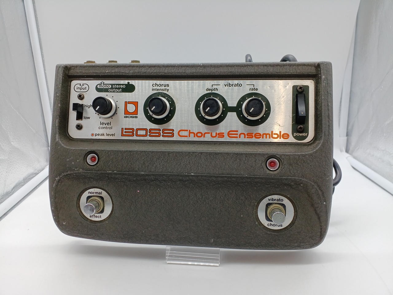 BOSS CE-1 Chorus/Vibrato Effects Pedal Used