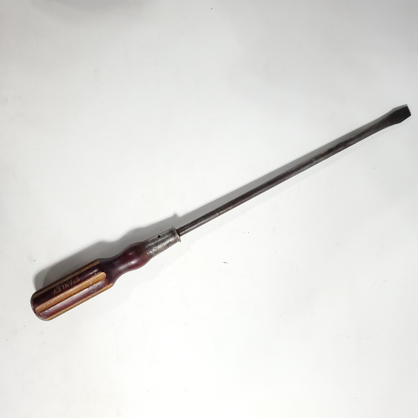 Stanley No. 70 Flat/Slotted Screwdriver Wood Handle 18in.