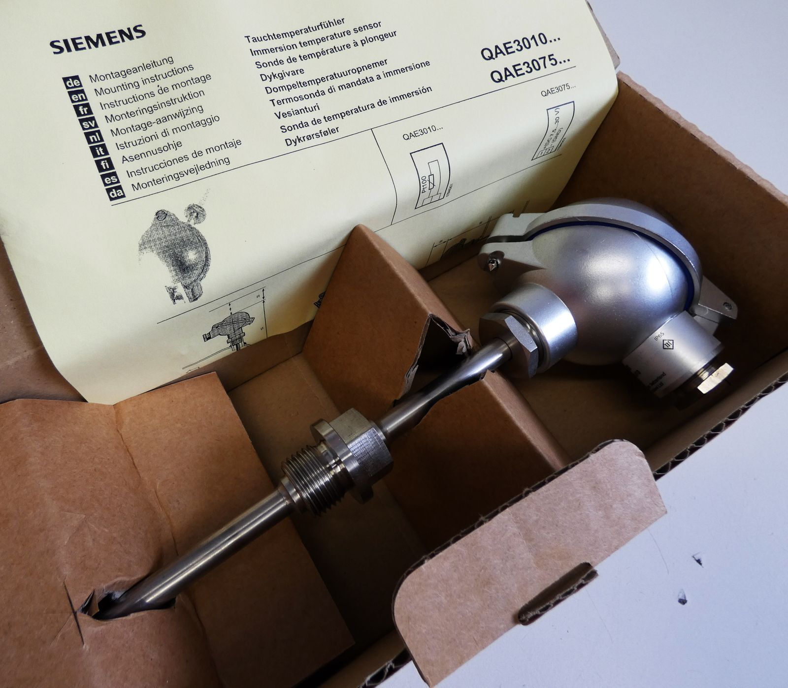 Siemens QAE3010.010 QAE 3010.010 Pt100 10cm Immersion Temp. Sensor -unused/original packaging-