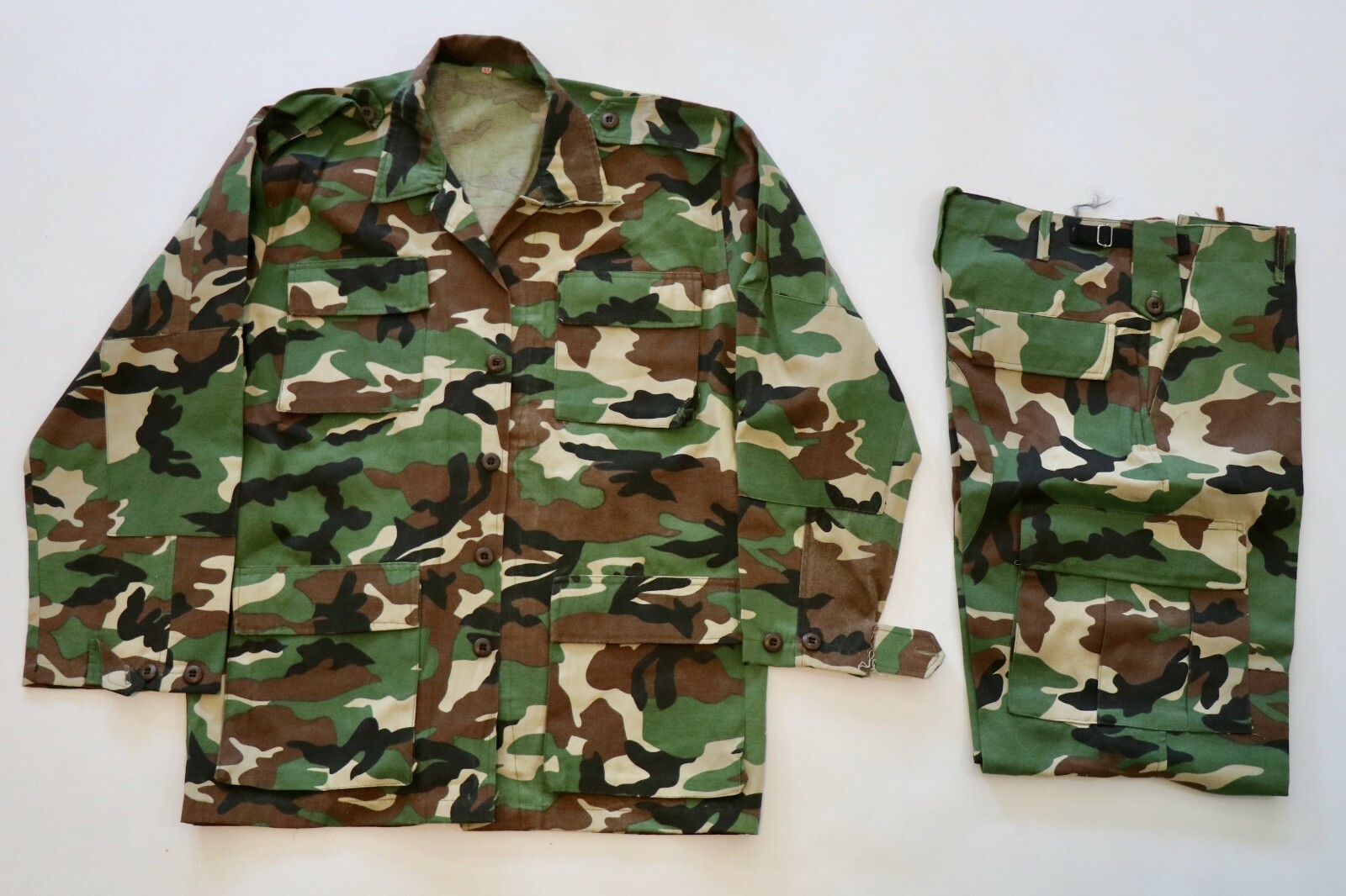 Original Desert Storm/OIF Iraq Bringback- Iraqi Woodland Uniform