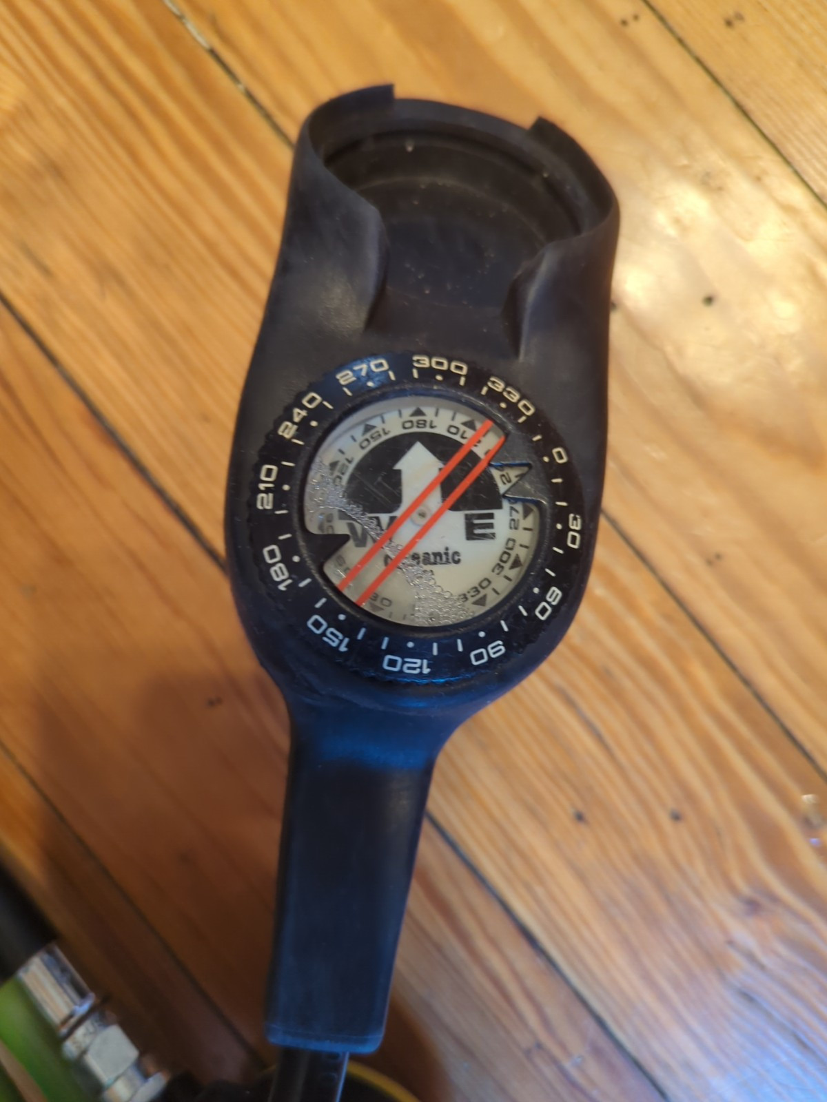 Oceanic alpha U.S. Divers Alpha, Delta regulator With Compass