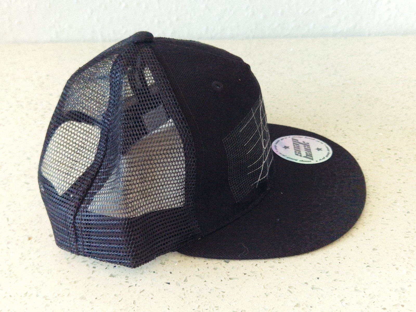 Genuine Snap-on Black Baseball Cap With Mesh Back Snap PRO back BNWOT