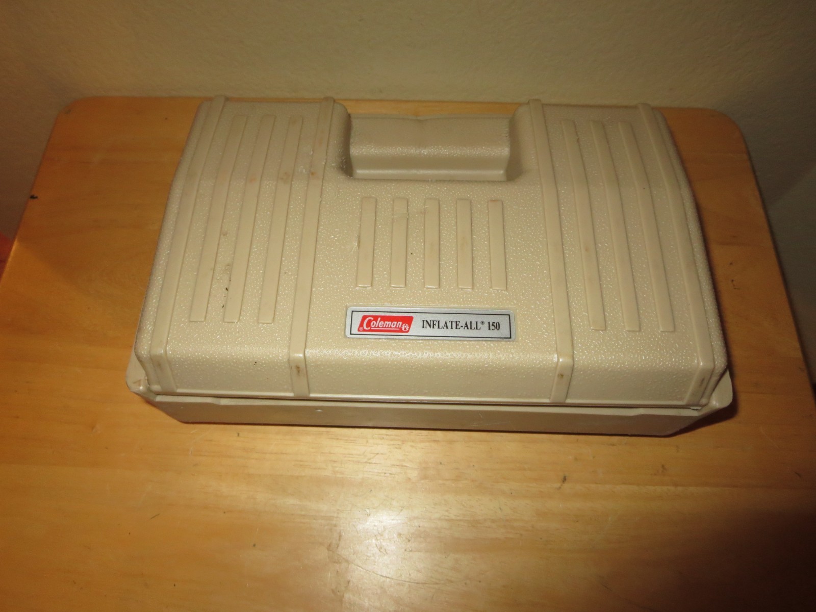 Vintage Coleman Inflate All 150 Portable 12 volt Air Compressor With Case