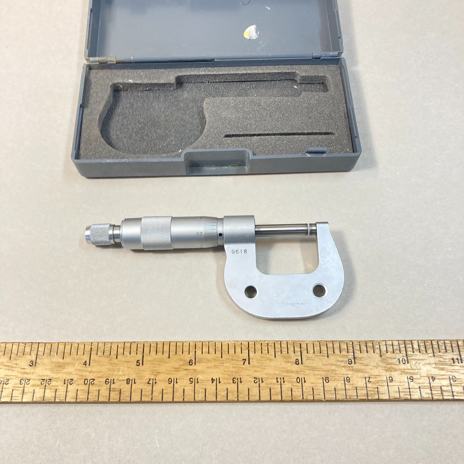 Micrometer Outside 0-1" Thimble Lock Ratchet Stop #9618 w/ Case