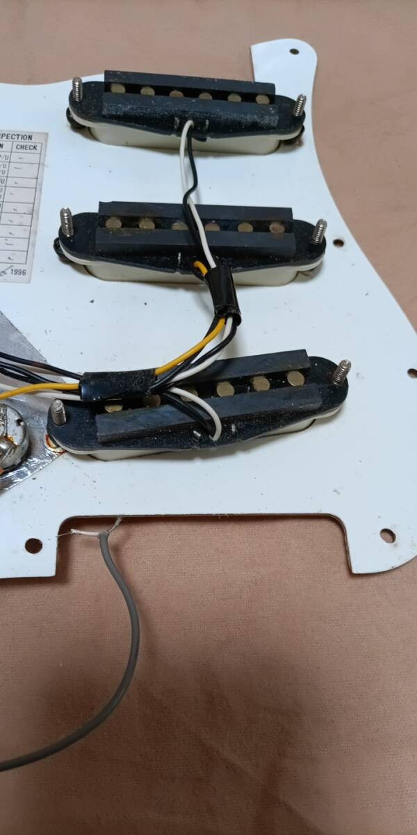 Fender Mexico assembly