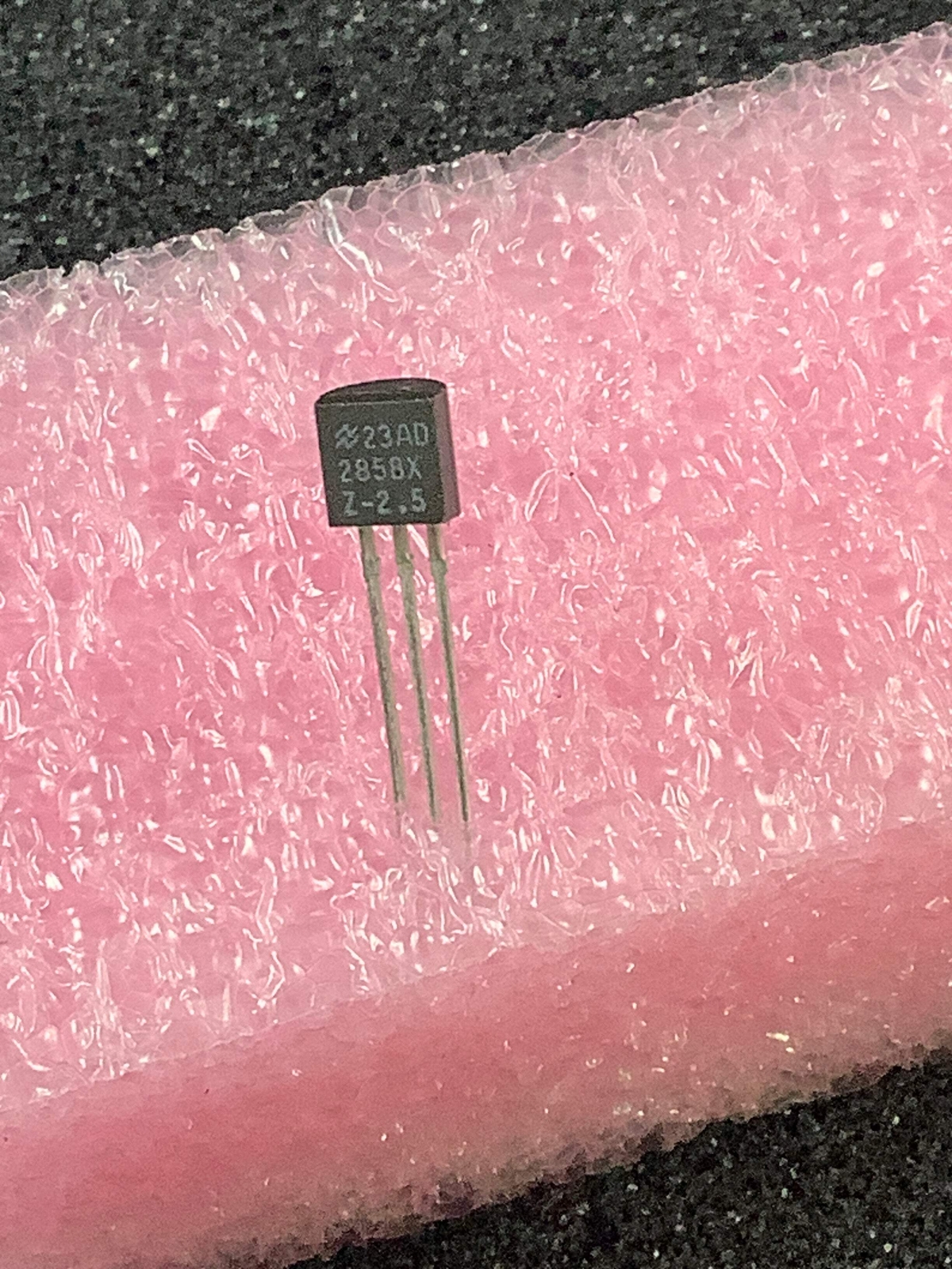 LM285BXZ2.5V - NSC - Shunt Voltage Reference IC Fixed 2.5V