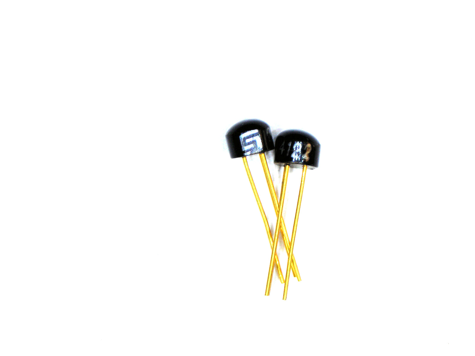2N4122 Solid State Transistor 2  pcs