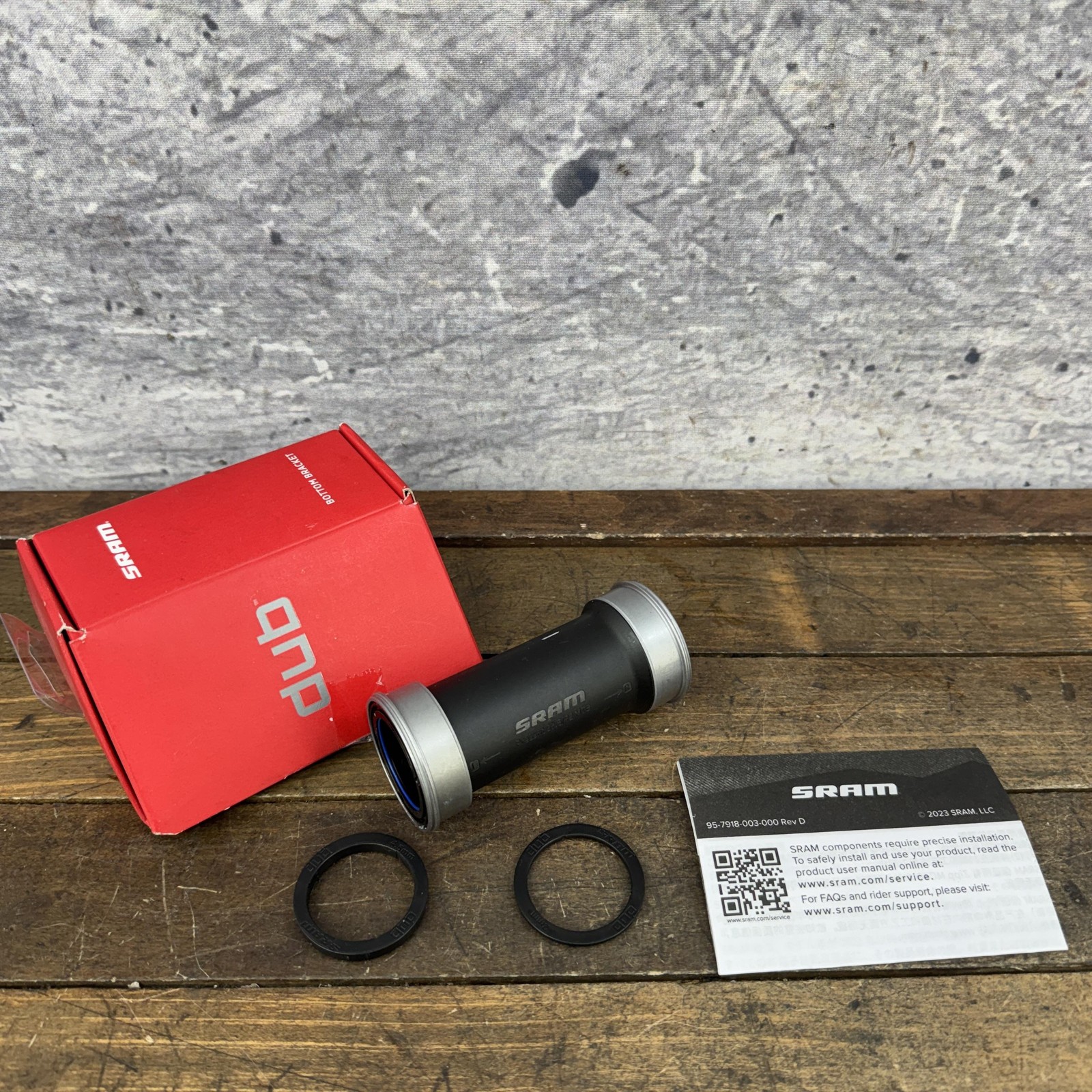 SRAM DUB Bottom Bracket BB92 Press Fit 89.5/92 MTB 29mm Spindle Black PF