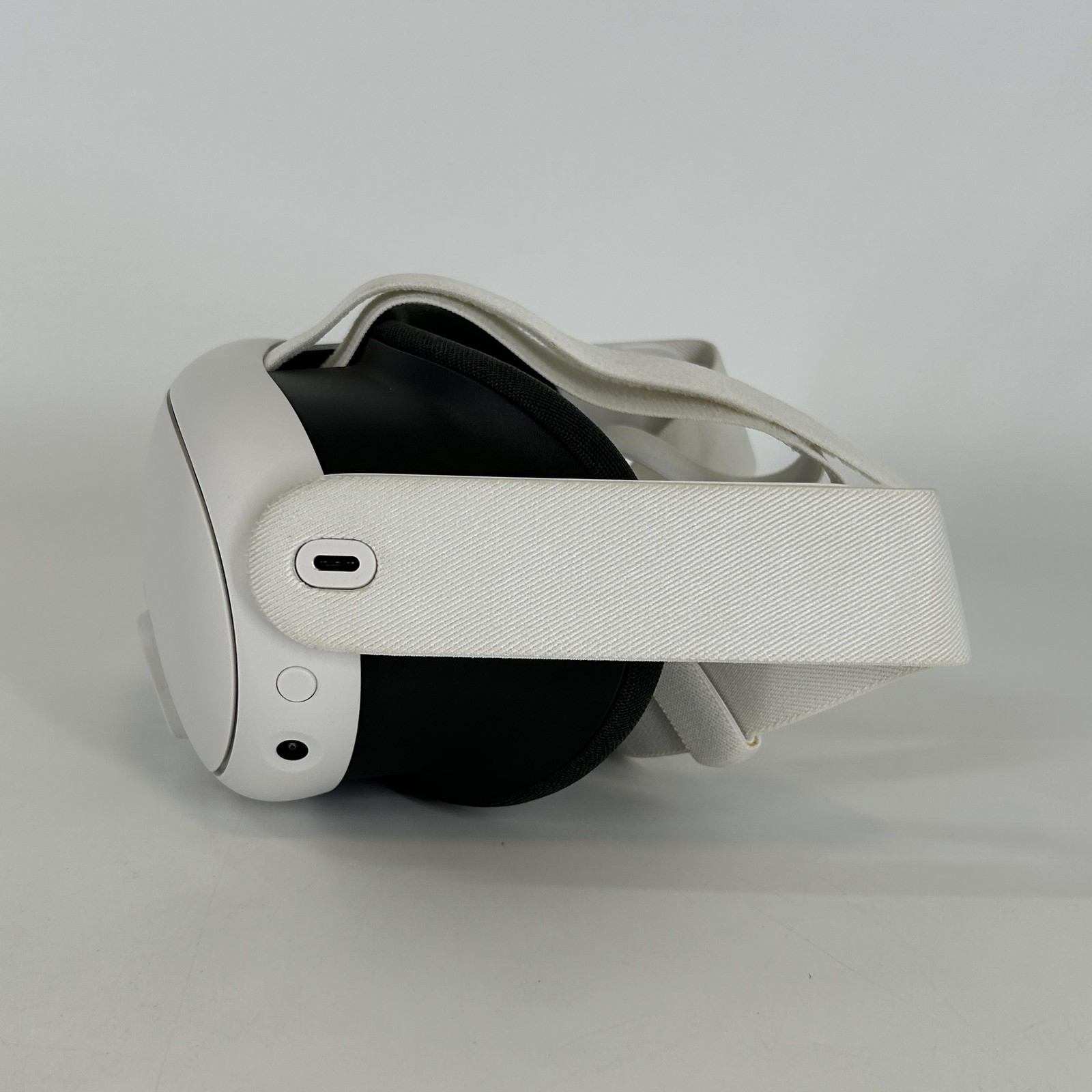 Meta Quest 3 VR Headset 512GB w/ Controllers/Regular Strap - Excellent