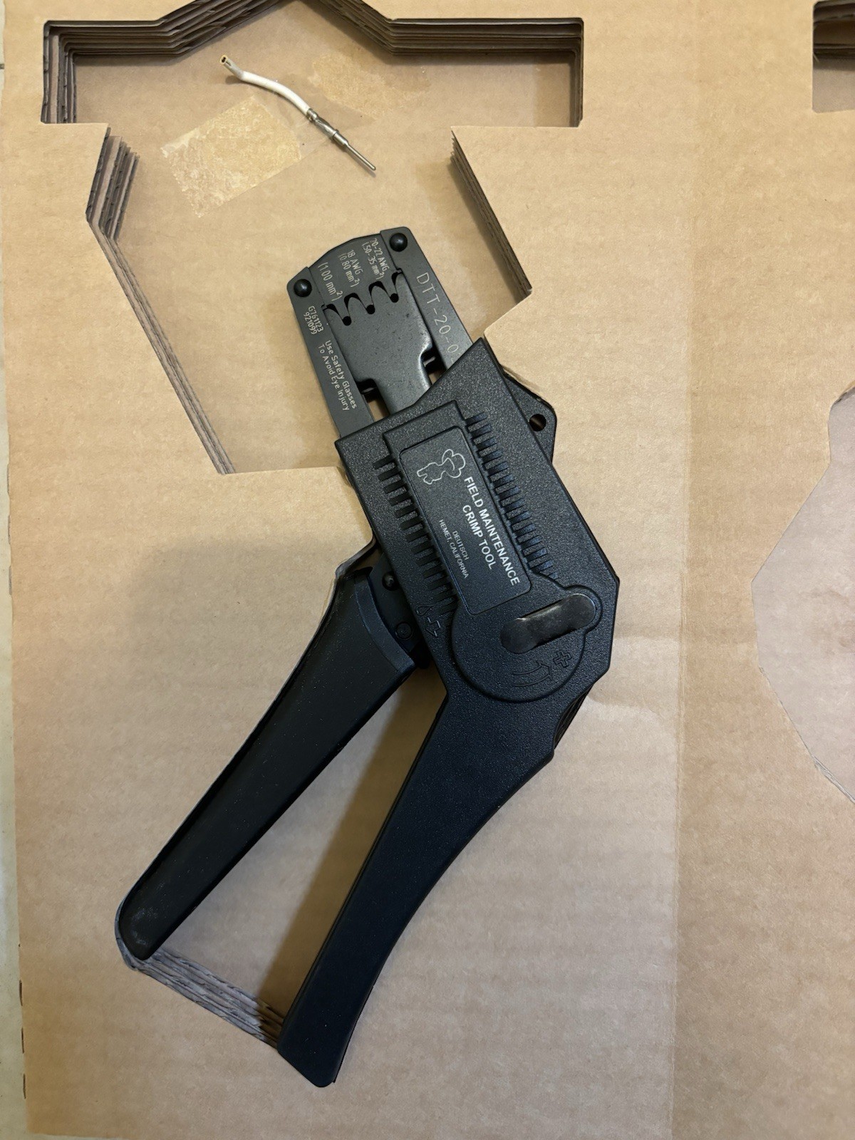 TE Application Tooling Crimp Tool DTT-20-02, A130872