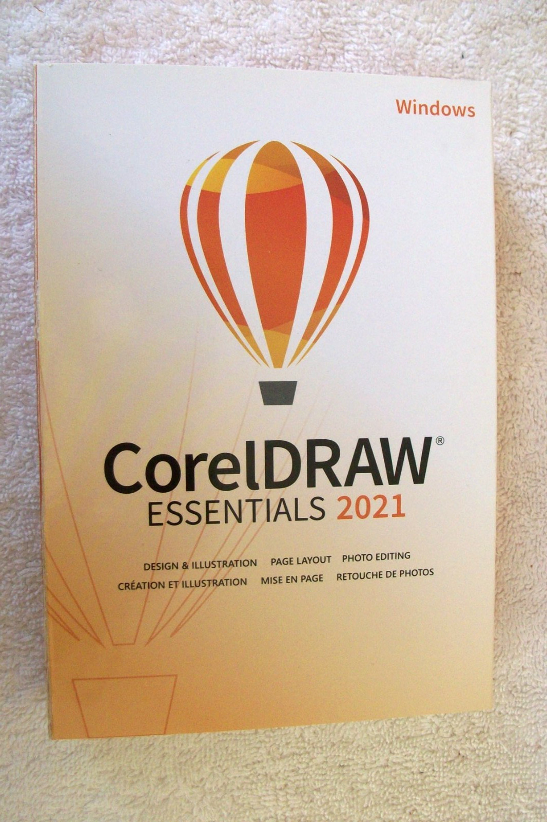 CorelDraw Essentials 2021 Design & Illustration Software"  New / Free Ship