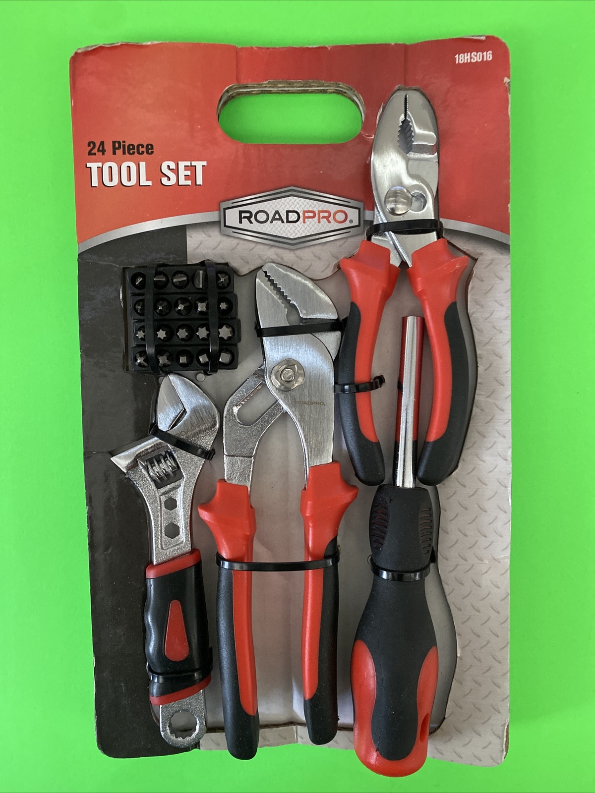 ROADPRO 24-piece TOOL SET 18HS016 New FREE SHIPPING