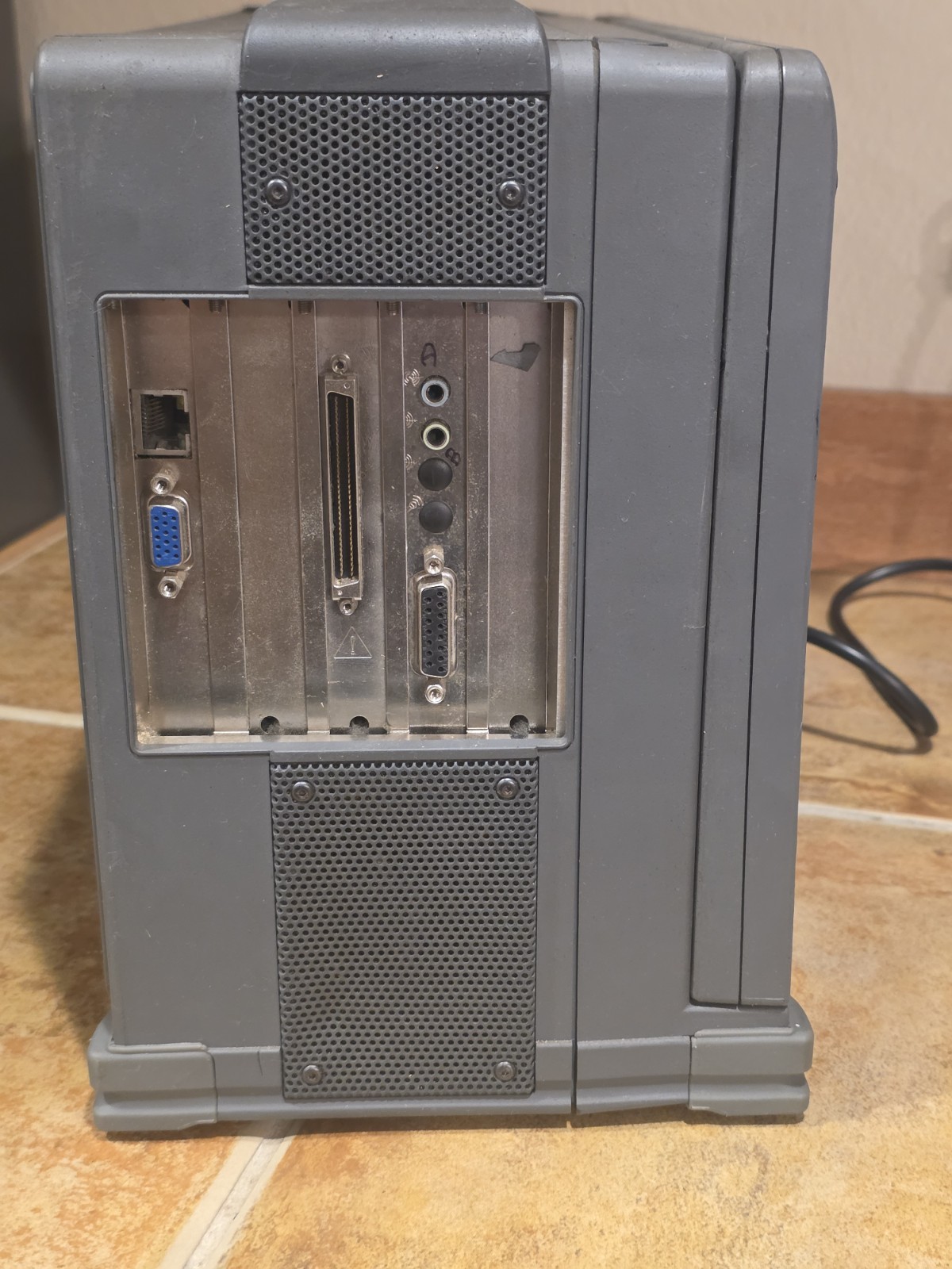 Dolch/Finisar FXPAC-PIII-1000 Computer System GTX-GE-P2000