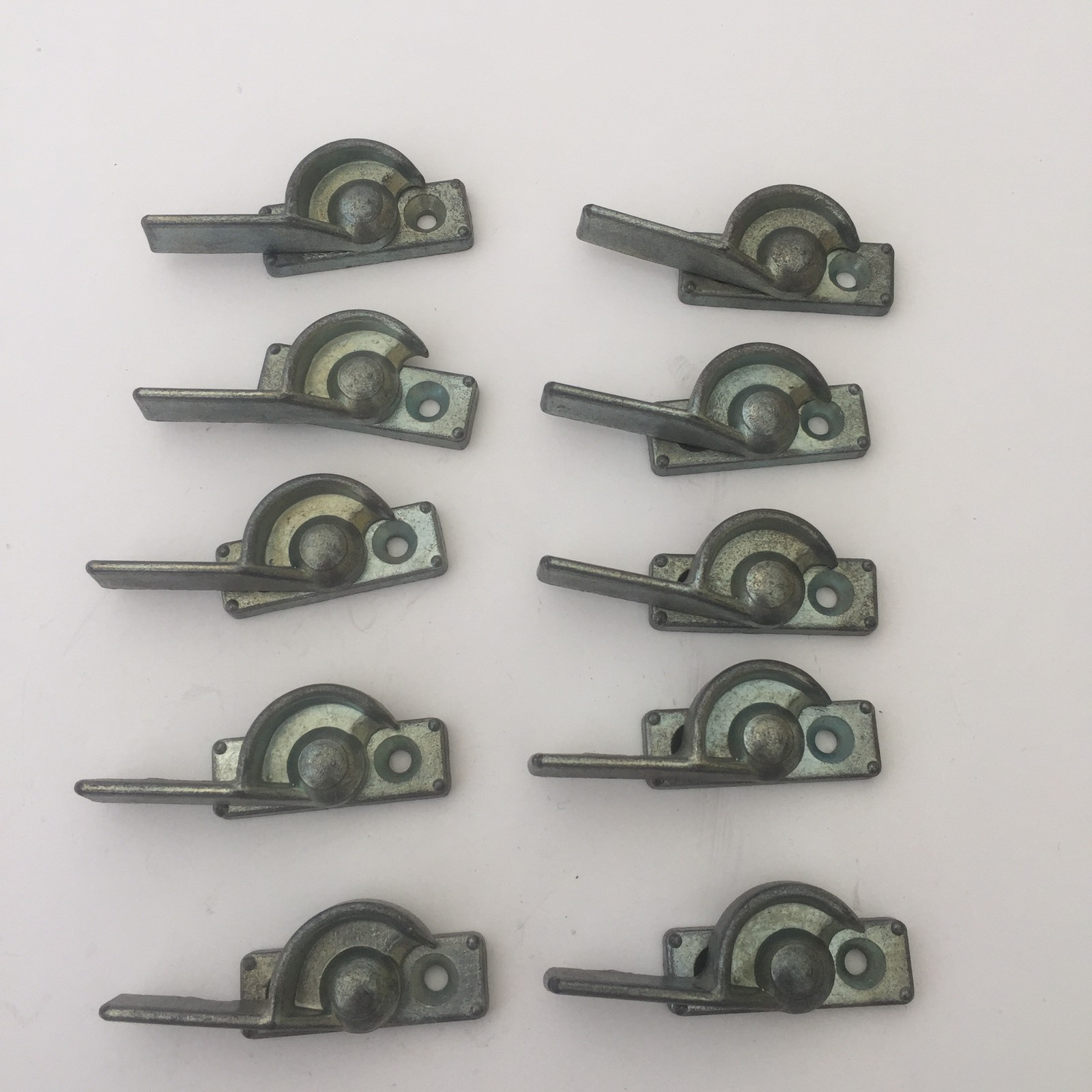 LOT OF 10 STANLEY SINGLE HUNG WINDOW LATCHES 7/8"