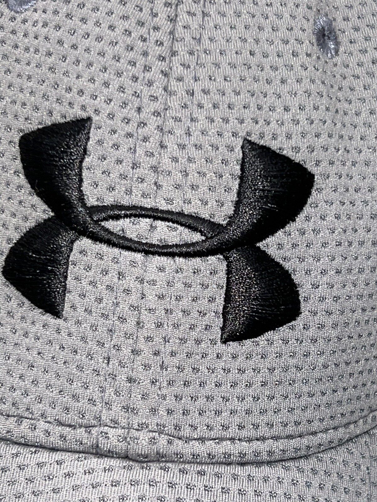Under Armour Gray with Black UA Logo on front Hat Cap Stretch Band Size LG/XL