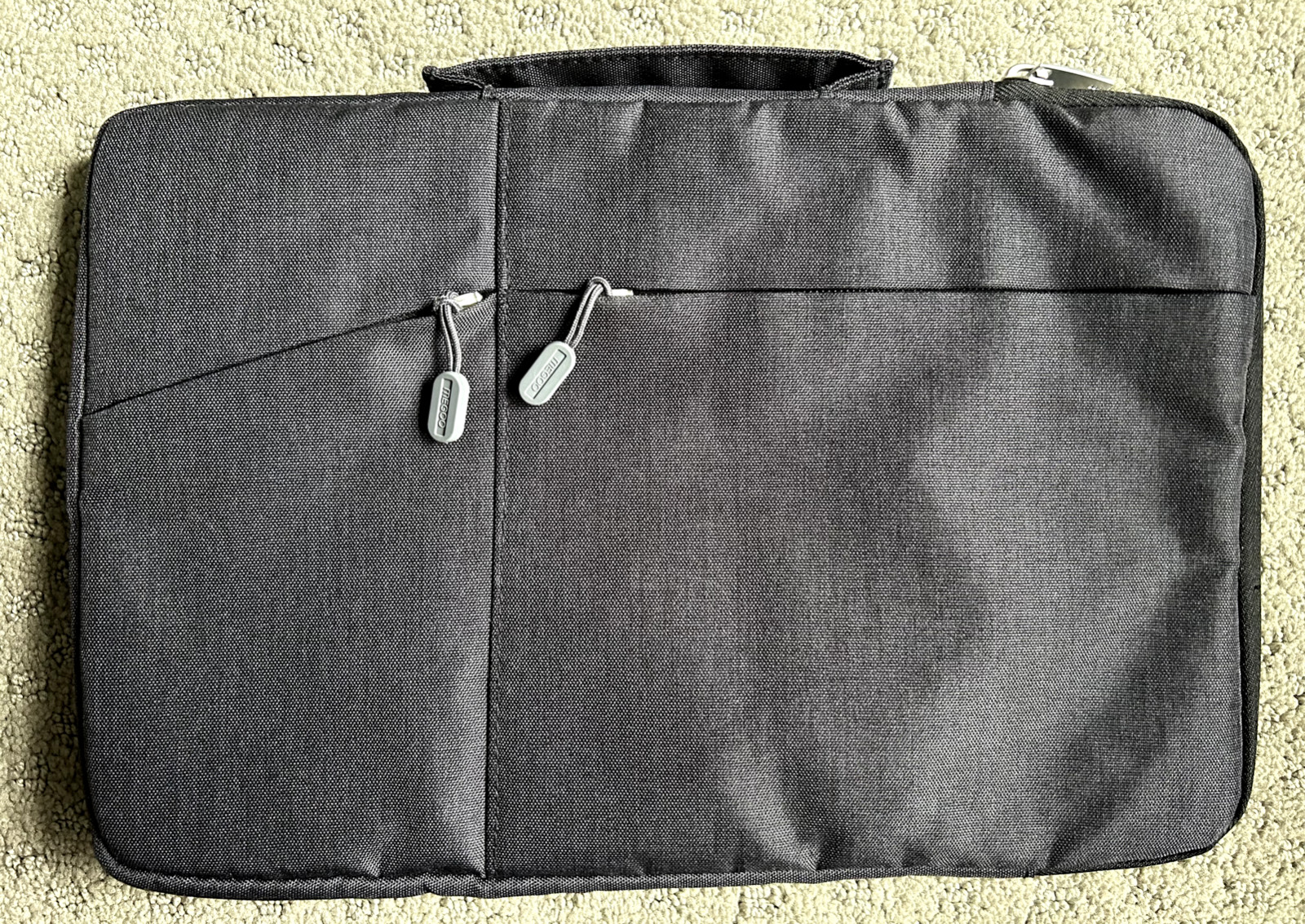 Megoo Electronic Device Slim Padded Zipper Case Laptop iPad Sleeve ‎MG-DGNB
