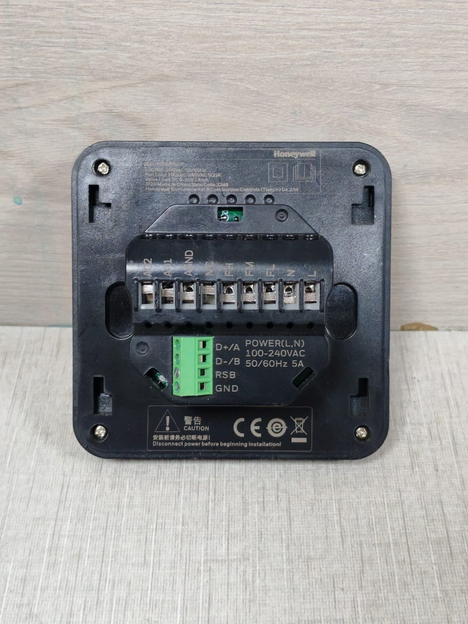 HONEYWELL WTS3B4BME/N THERMOSTAT 100-240VAC