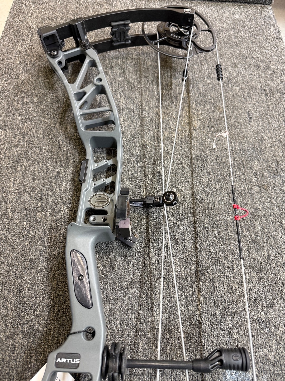 Elite Artus Compound Bow