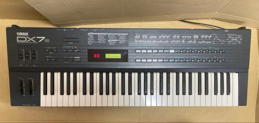 YAMAHA DX7S FM Synthesizer Keyboard Tested Working Made in Japan