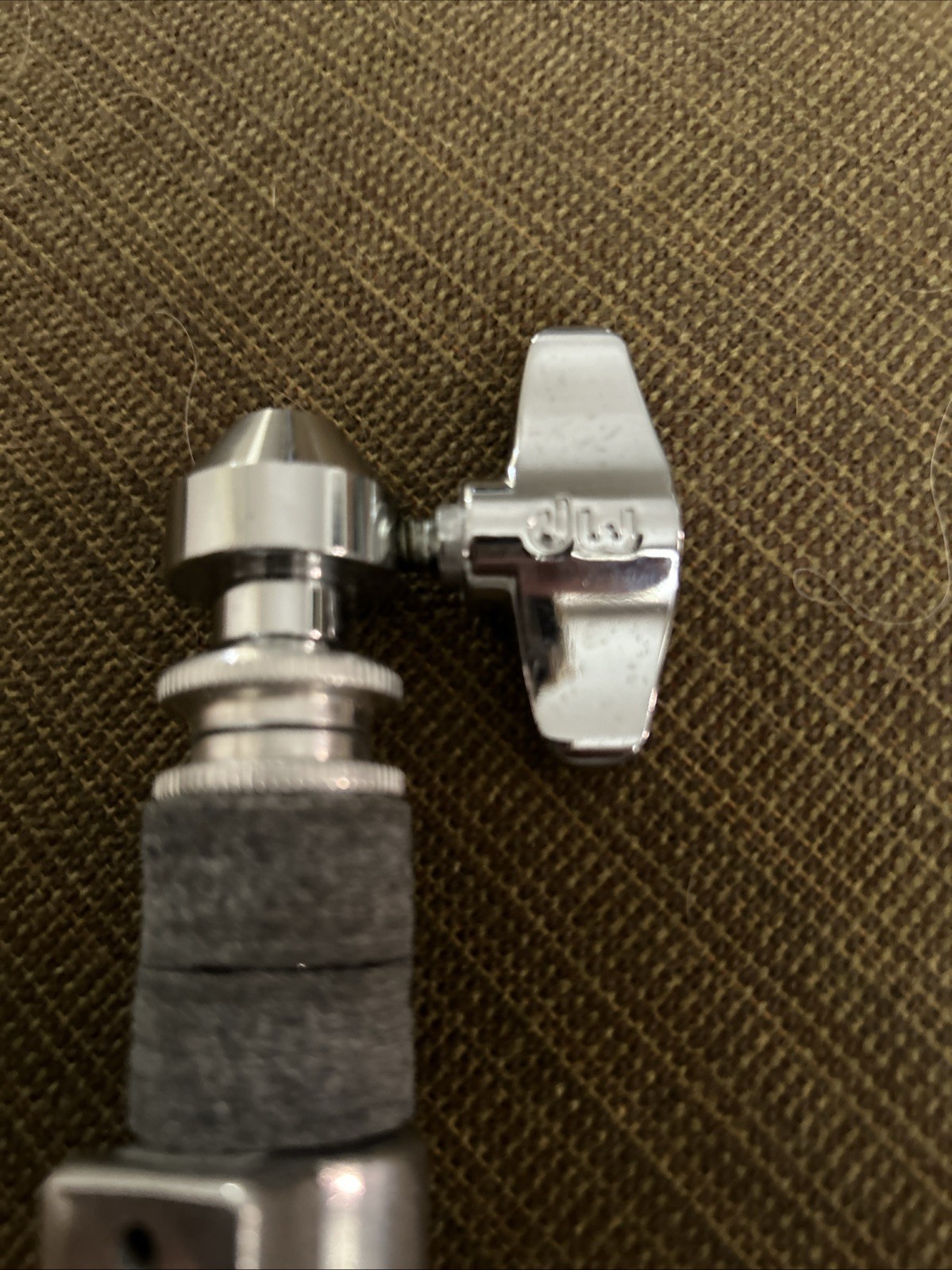 DW Standard Hi-hat Clutch, Mint.