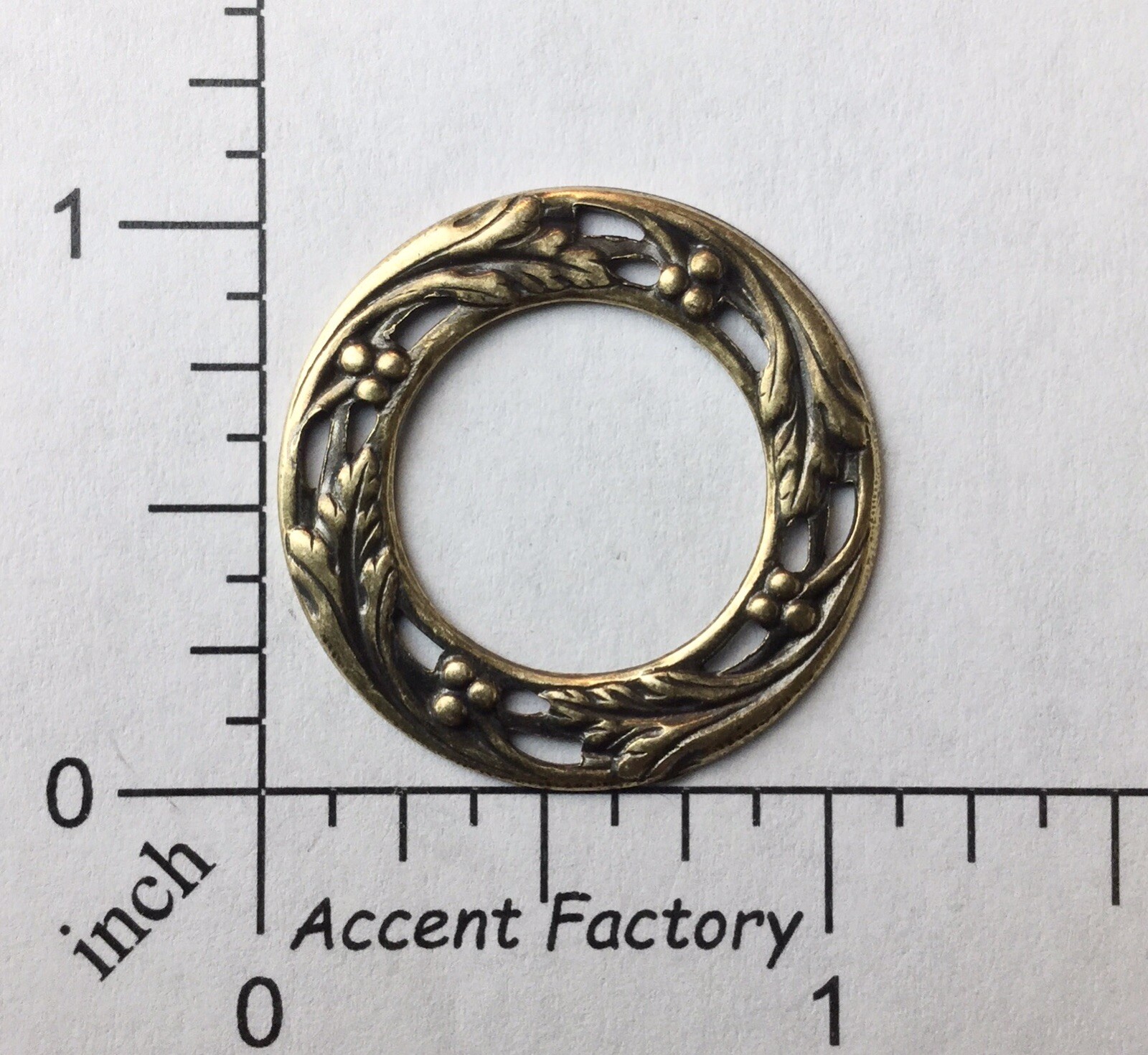 24553         2 Pc Brass Oxidized Victorian Round Ornament Jewelry Finding
